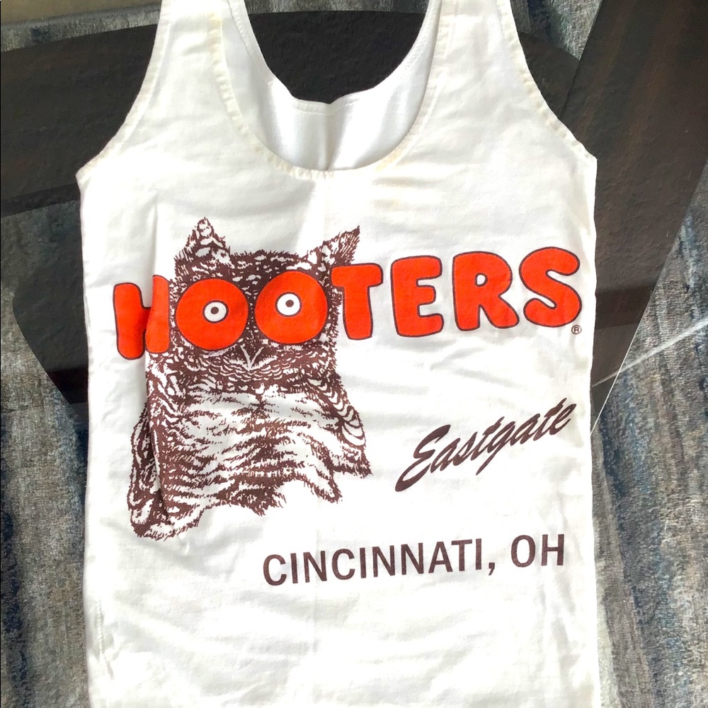 Authentic vintage Hooters tank top